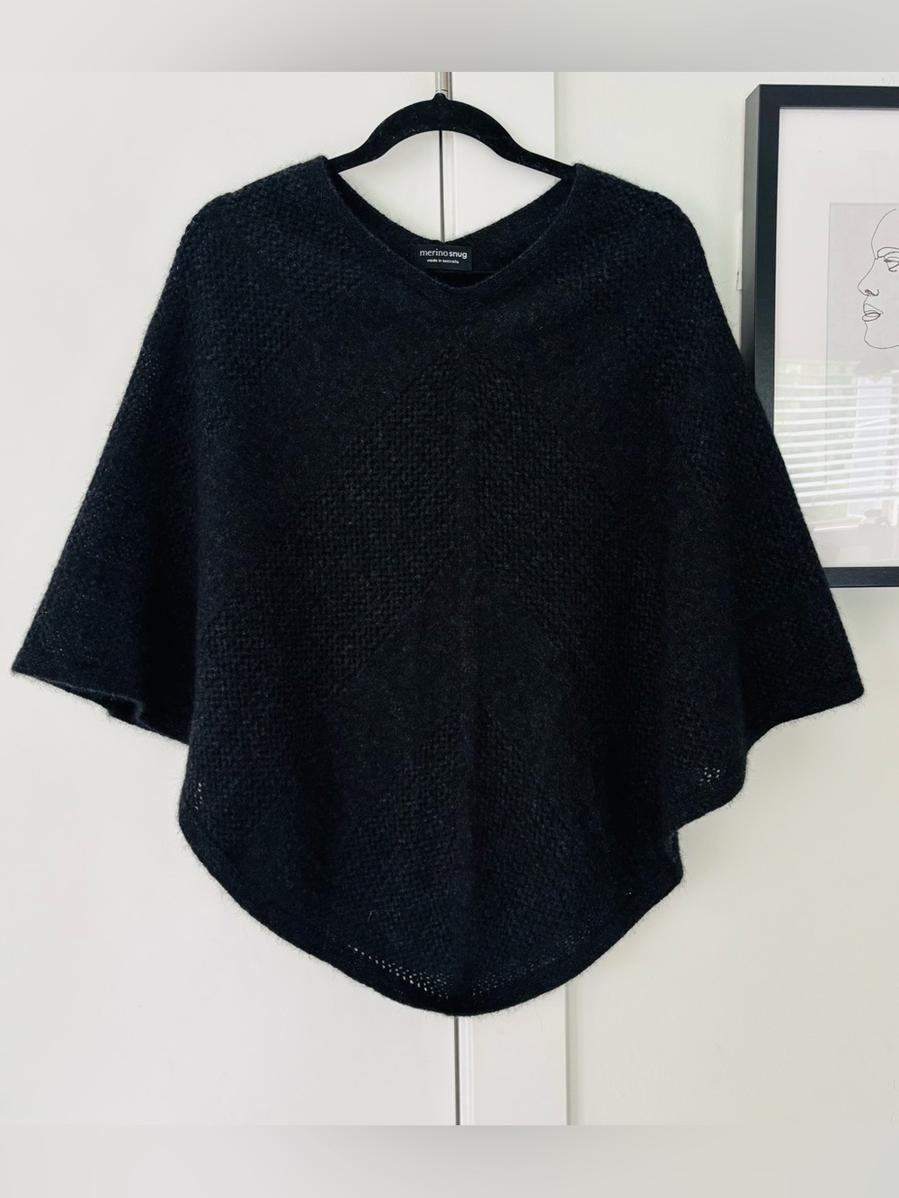 Merino Snug Merino Wool Black/Charcoal Cape/poncho OSFM made in Austrailia